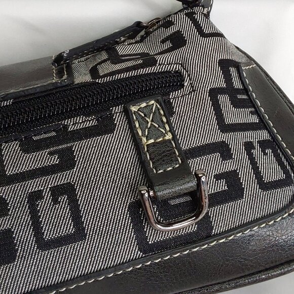 'GUESS' STUDDED SHOULDER BAG - Picture 8 of 16